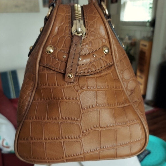 Michael Kors croc embossed brown leather 2 way purse- removable crossbody strap - Picture 7 of 13